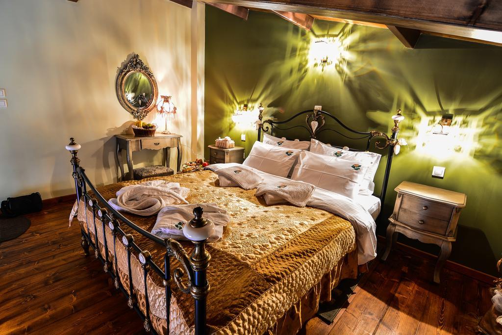 Camelia Suites Synikia Mesi Trikalon ภายนอก รูปภาพ
